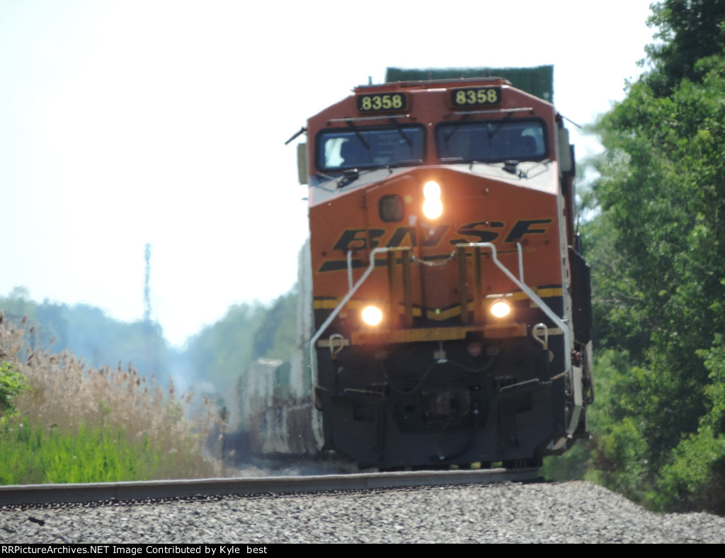 BNSF 8358 on 68N 